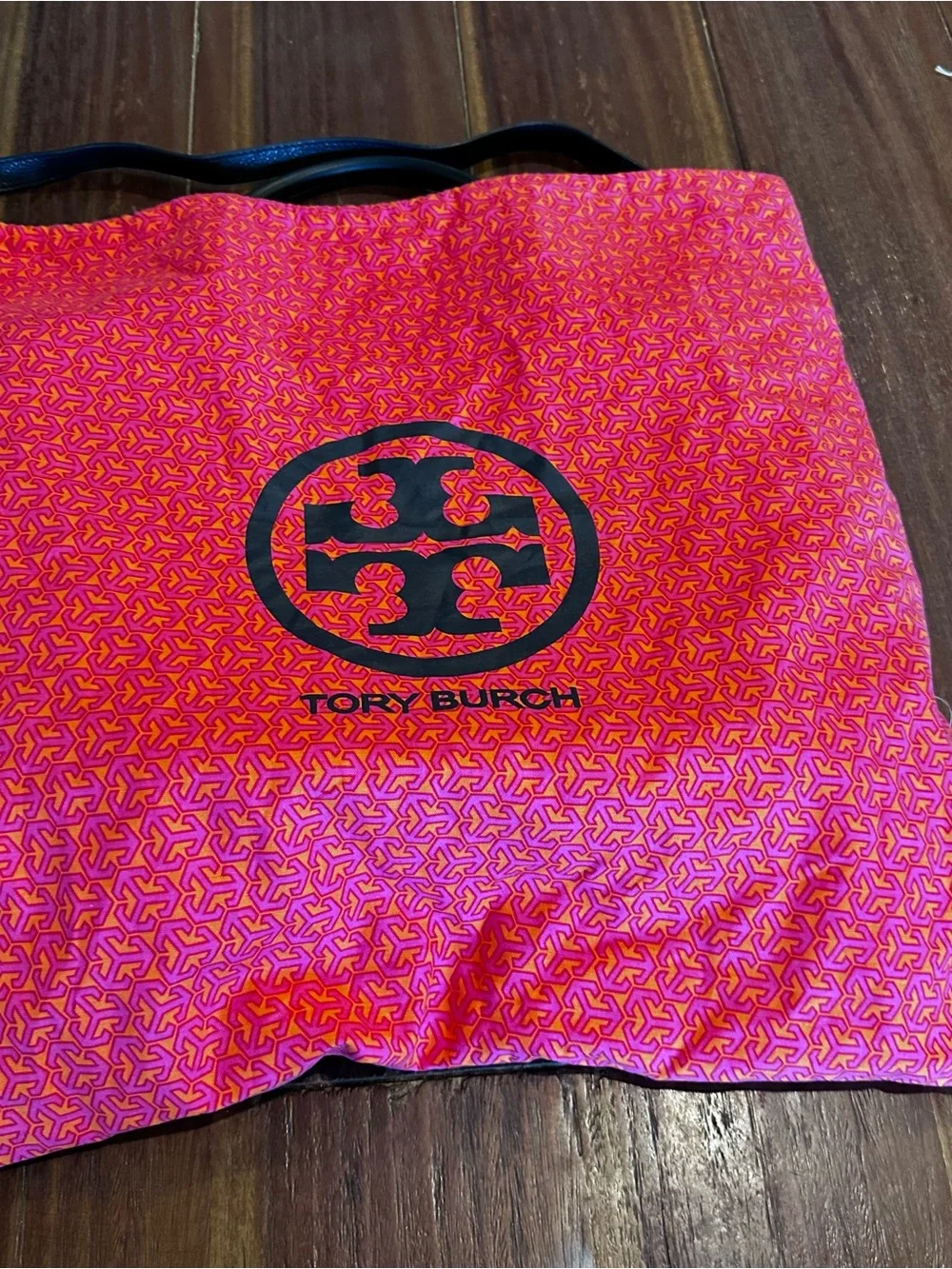 Tory Burch Black Shoulder Bag Pebbled & Dust Bag